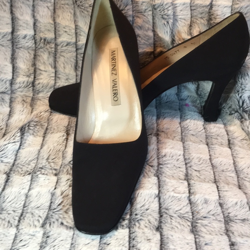 Martinez Valero black fabric heels Size 8